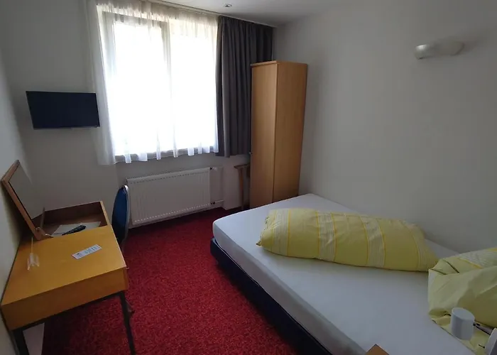 Hotell Im Klosterring 3*